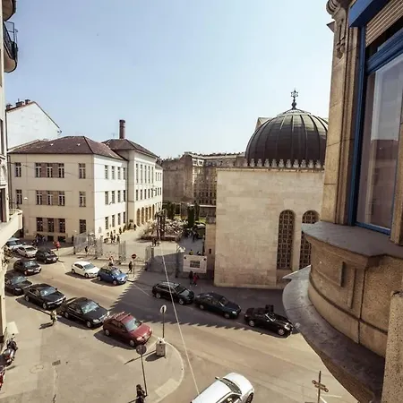 Modern With Aircon And Balcony In The Center * Budapest