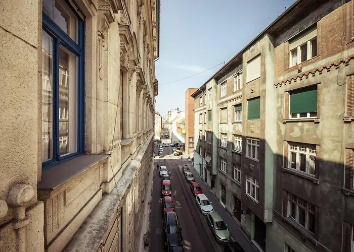 Apartament Modern With Aircon And Balcony In The Center *