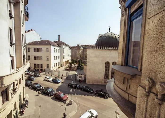 Modern With Aircon And Balcony In The Center * Budapesta