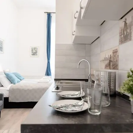 Modern With Aircon And Balcony In The Center *